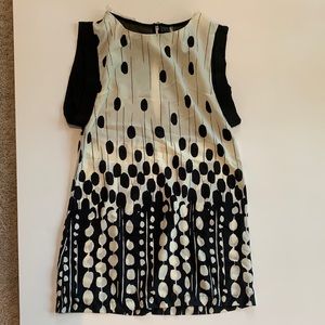 Black and white cocktail/work dress. Size medium. Never worn.